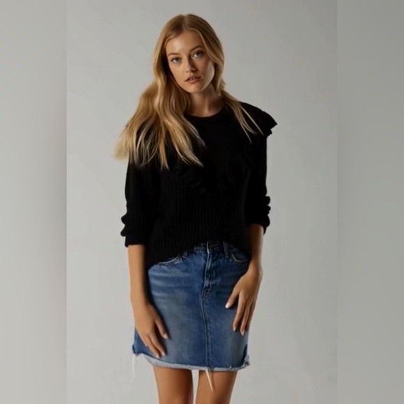 BLANK NYC Denim Skirt - Picture 3 of 14